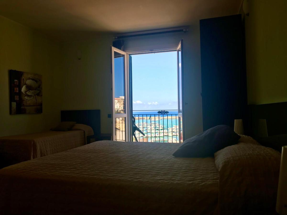 Castellammare Smart Rooms Castellammare del Golfo Exterior foto